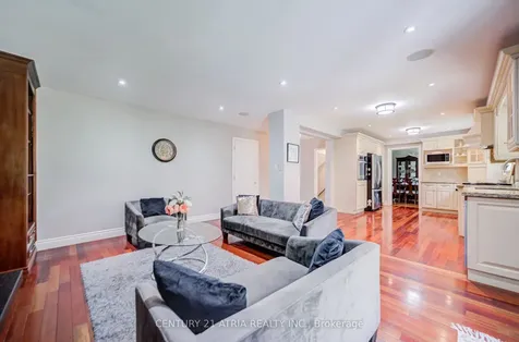 189 Louis Drive Mississauga ON L5B 2V5