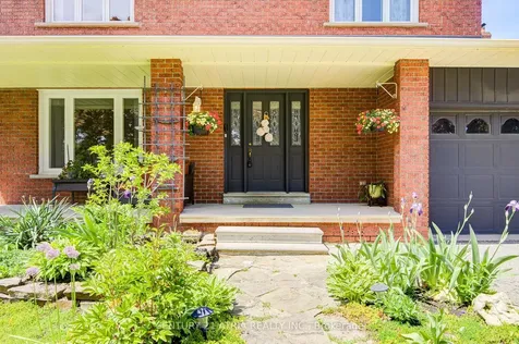 189 Louis Drive Mississauga ON L5B 2V5