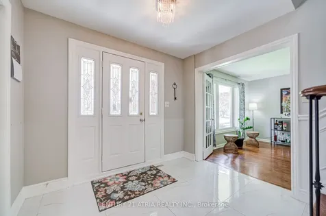 189 Louis Drive Mississauga ON L5B 2V5