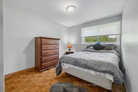 2613 Liruma Road Mississauga ON L5K 1Y8