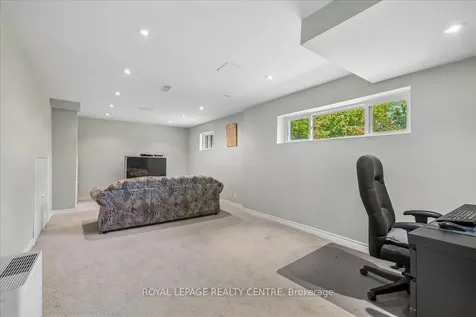 2613 Liruma Road Mississauga ON L5K 1Y8