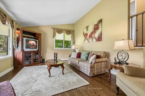 2613 Liruma Road Mississauga ON L5K 1Y8