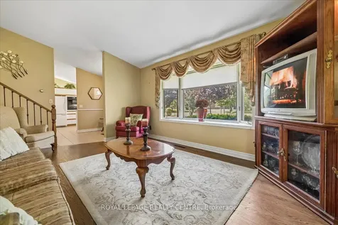 2613 Liruma Road Mississauga ON L5K 1Y8