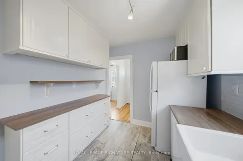 20 Aldgate Avenue Toronto ON M8Y 3L6
