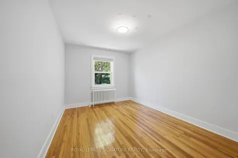 20 Aldgate Avenue Toronto ON M8Y 3L6