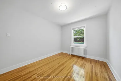 20 Aldgate Avenue Toronto ON M8Y 3L6