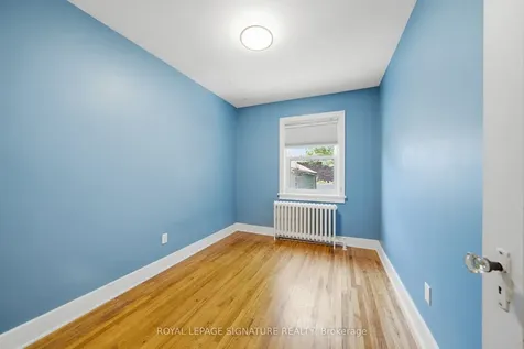 20 Aldgate Avenue Toronto ON M8Y 3L6