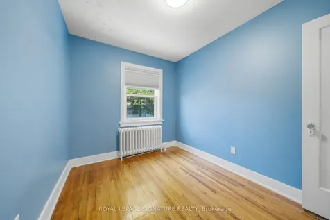 20 Aldgate Avenue Toronto ON M8Y 3L6