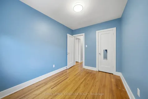 20 Aldgate Avenue Toronto ON M8Y 3L6