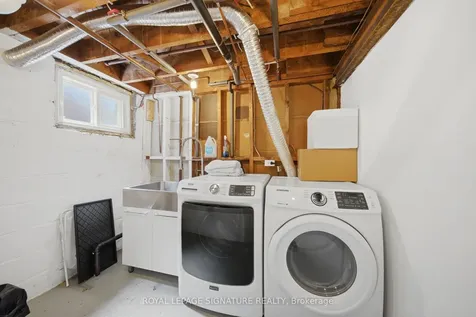20 Aldgate Avenue Toronto ON M8Y 3L6
