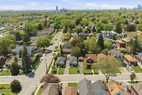 20 Aldgate Avenue Toronto ON M8Y 3L6