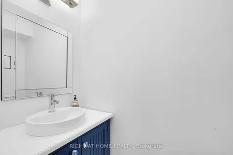 3115 Spring Creek Crescent Mississauga ON L5N 4S4