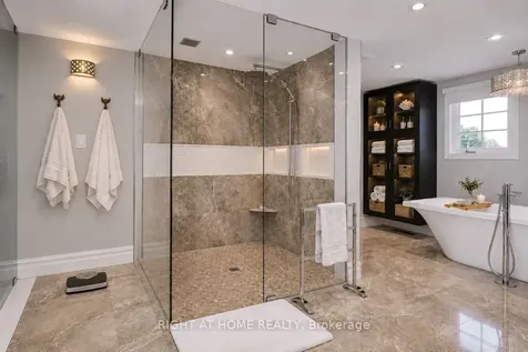 3115 Spring Creek Crescent Mississauga ON L5N 4S4