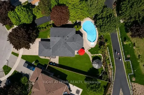 3115 Spring Creek Crescent Mississauga ON L5N 4S4