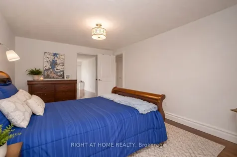 3115 Spring Creek Crescent Mississauga ON L5N 4S4