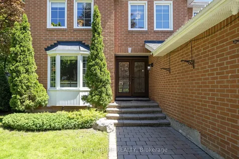 3115 Spring Creek Crescent Mississauga ON L5N 4S4