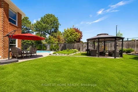 3115 Spring Creek Crescent Mississauga ON L5N 4S4