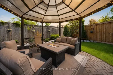 3115 Spring Creek Crescent Mississauga ON L5N 4S4
