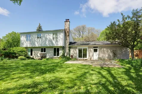 1050 Caldwell Avenue Mississauga ON L5H 1Z4