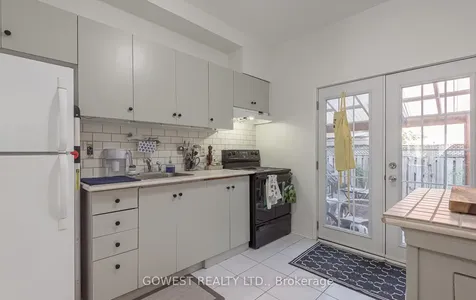 1538 Dupont Street Toronto ON M6P 4G7