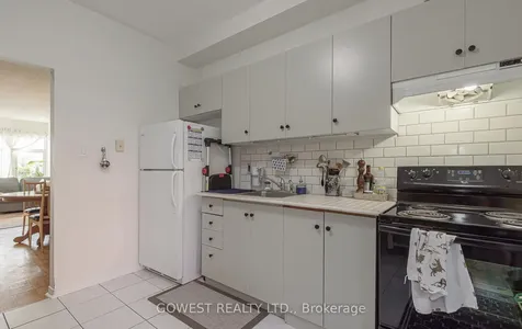 1538 Dupont Street Toronto ON M6P 4G7