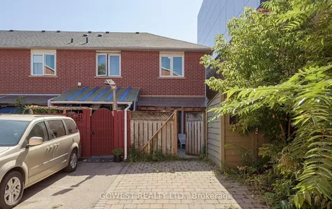 1538 Dupont Street Toronto ON M6P 4G7