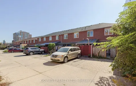 1538 Dupont Street Toronto ON M6P 4G7
