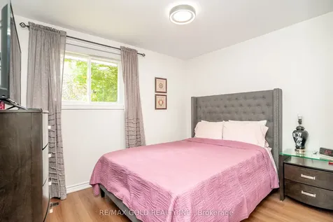 75 Mancroft Crescent Brampton ON L6S 2V2