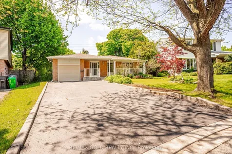 75 Mancroft Crescent Brampton ON L6S 2V2