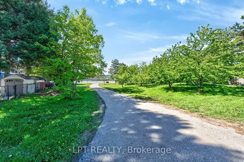 50 Lotherton Pathway Toronto ON M6B 2G7
