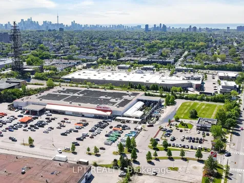 50 Lotherton Pathway Toronto ON M6B 2G7