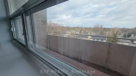 2485 Woking Crescent Mississauga ON L5K 1Z6