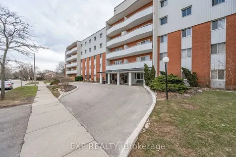 2485 Woking Crescent Mississauga ON L5K 1Z6