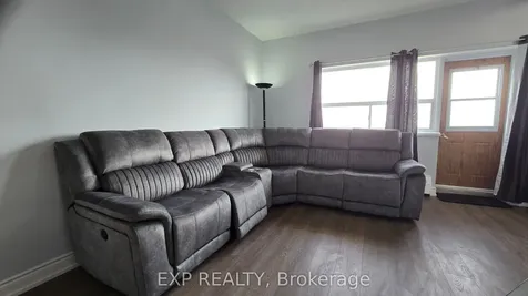 2485 Woking Crescent Mississauga ON L5K 1Z6