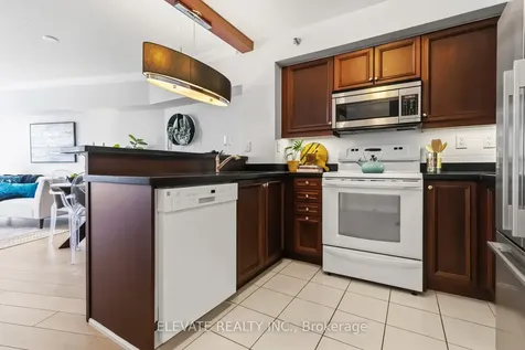 3 Marine Parade Drive Toronto ON M8V 3Z5