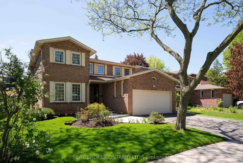 1128 Mayfair Road Oakville ON L6M 1G8