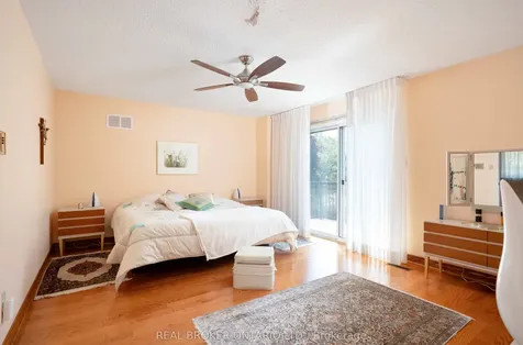 1128 Mayfair Road Oakville ON L6M 1G8