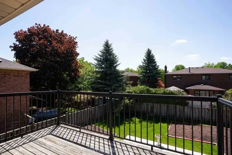 1128 Mayfair Road Oakville ON L6M 1G8