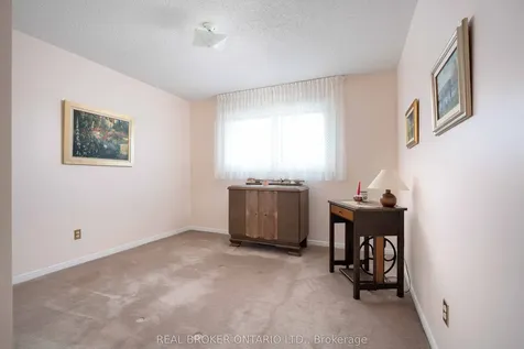 1128 Mayfair Road Oakville ON L6M 1G8