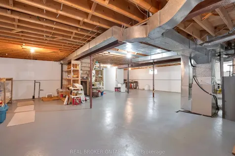 1128 Mayfair Road Oakville ON L6M 1G8