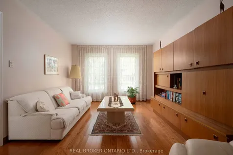 1128 Mayfair Road Oakville ON L6M 1G8