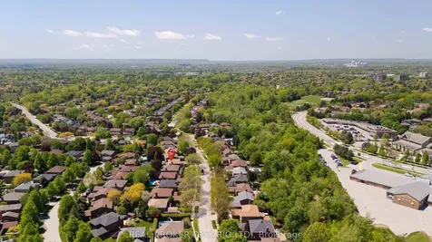 1128 Mayfair Road Oakville ON L6M 1G8