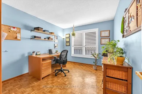 36 Brydon Crescent Brampton ON L6X 3H2