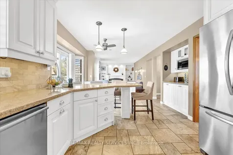 36 Brydon Crescent Brampton ON L6X 3H2