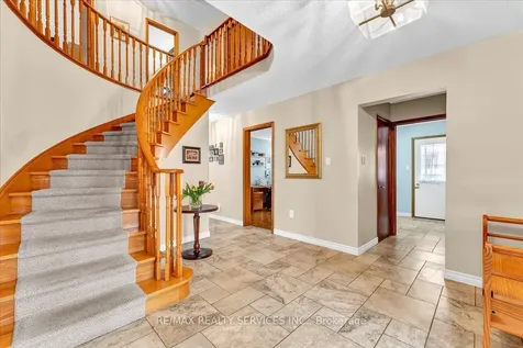 36 Brydon Crescent Brampton ON L6X 3H2
