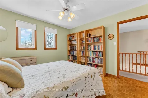 36 Brydon Crescent Brampton ON L6X 3H2
