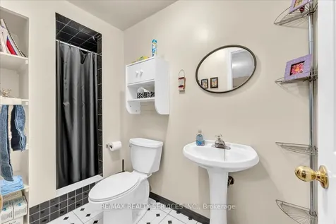 36 Brydon Crescent Brampton ON L6X 3H2