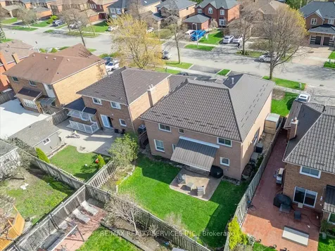 36 Brydon Crescent Brampton ON L6X 3H2