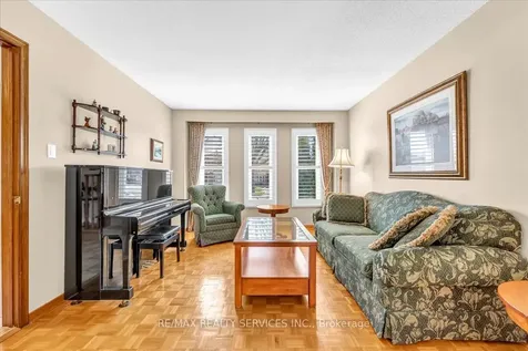 36 Brydon Crescent Brampton ON L6X 3H2
