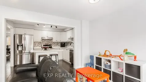 102 Bleasdale Avenue Brampton ON L7A 0G2